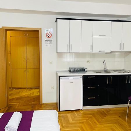 Front Beach Exclusive Apartments ستروغا المظهر الخارجي الصورة