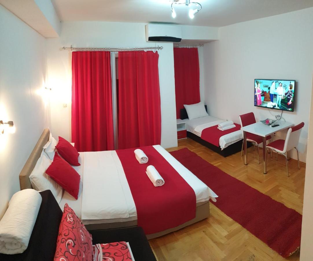 Front Beach Exclusive Apartments ستروغا المظهر الخارجي الصورة