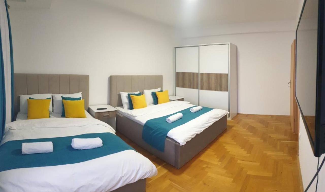 Front Beach Exclusive Apartments ستروغا المظهر الخارجي الصورة