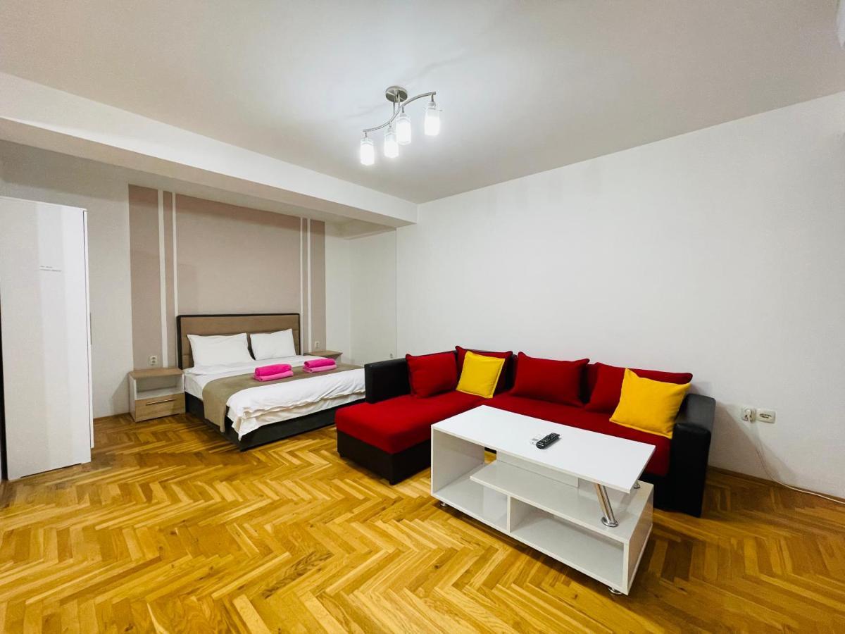 Front Beach Exclusive Apartments ستروغا المظهر الخارجي الصورة