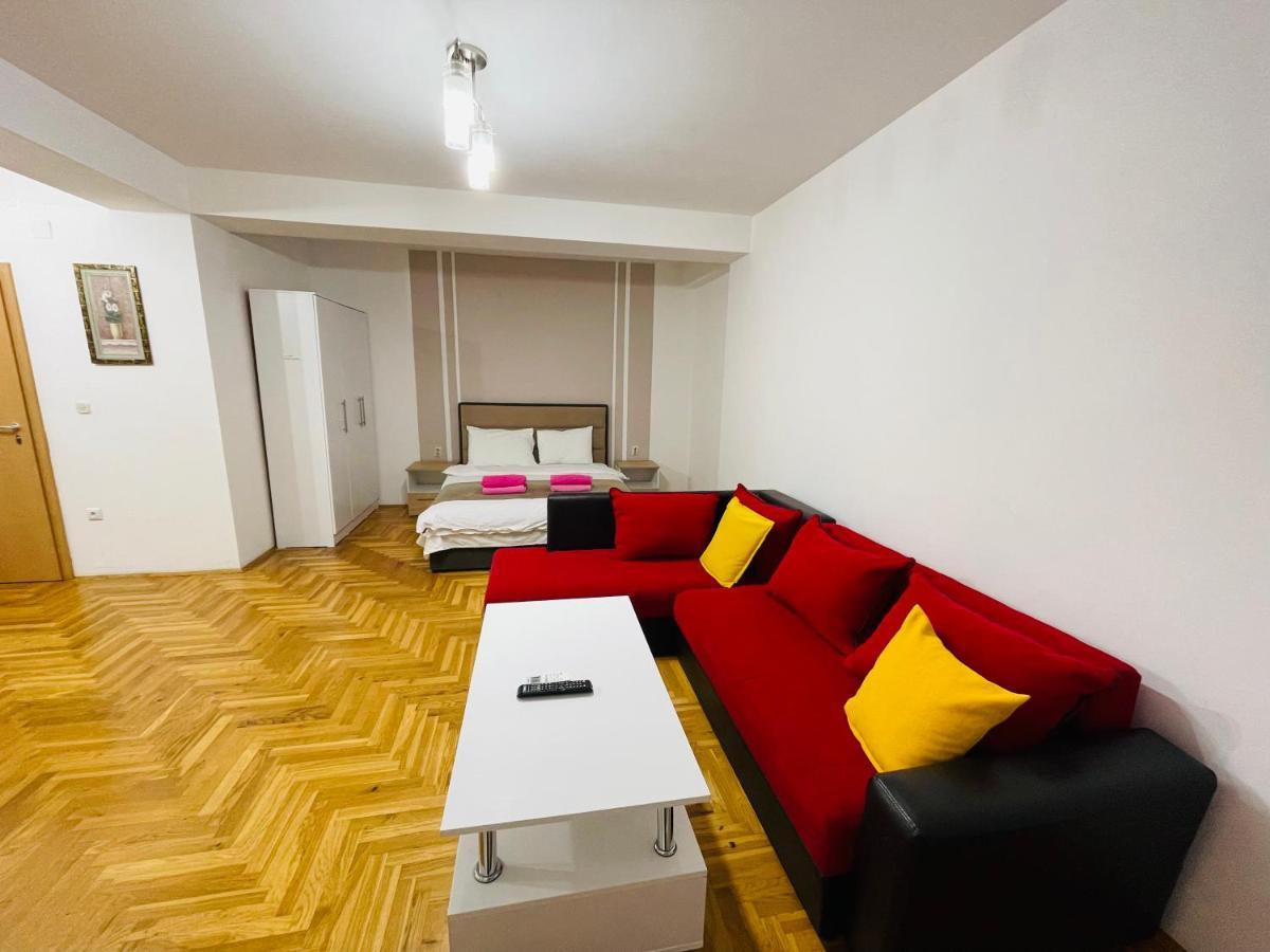 Front Beach Exclusive Apartments ستروغا المظهر الخارجي الصورة