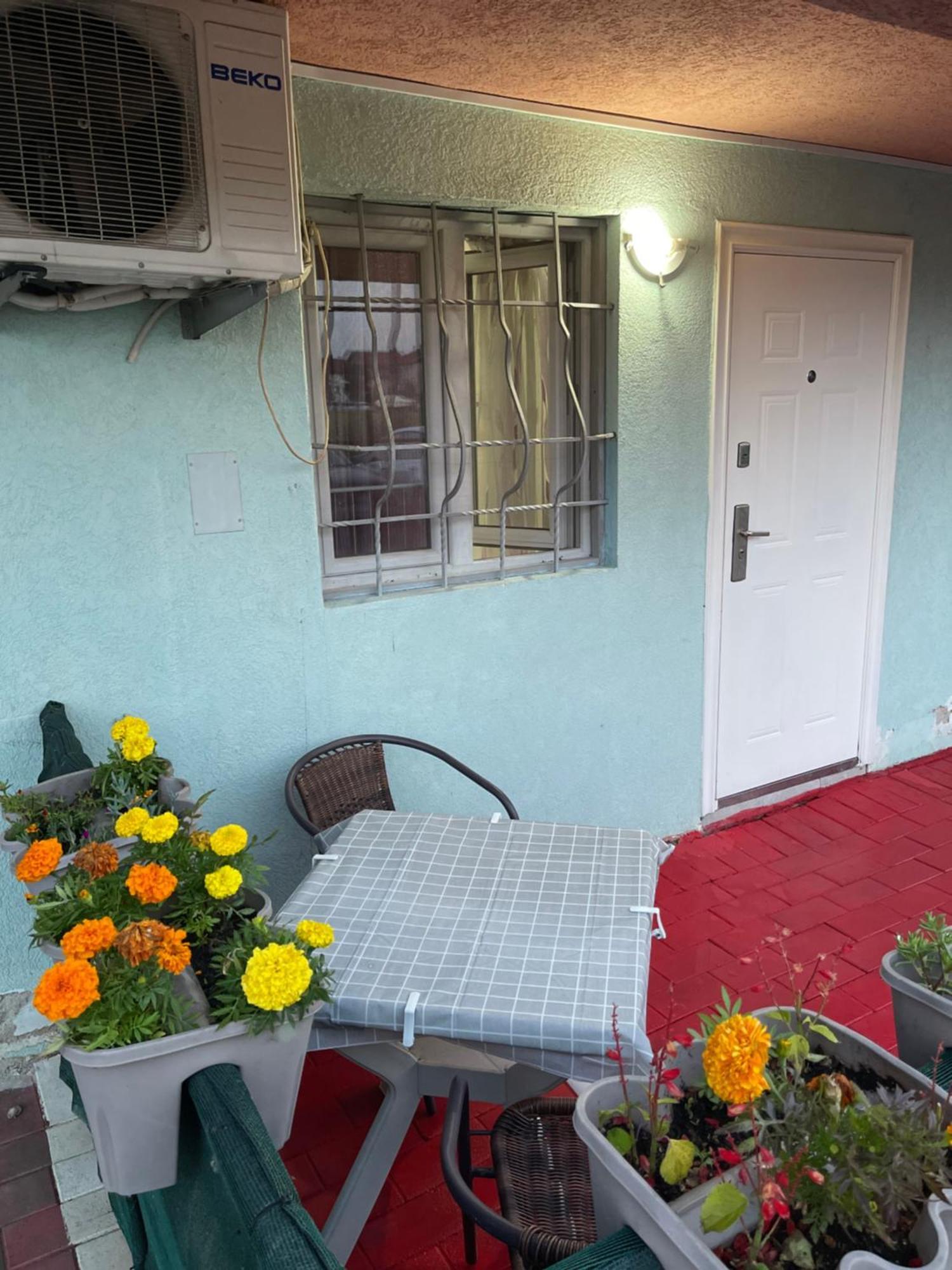 Front Beach Exclusive Apartments ستروغا المظهر الخارجي الصورة