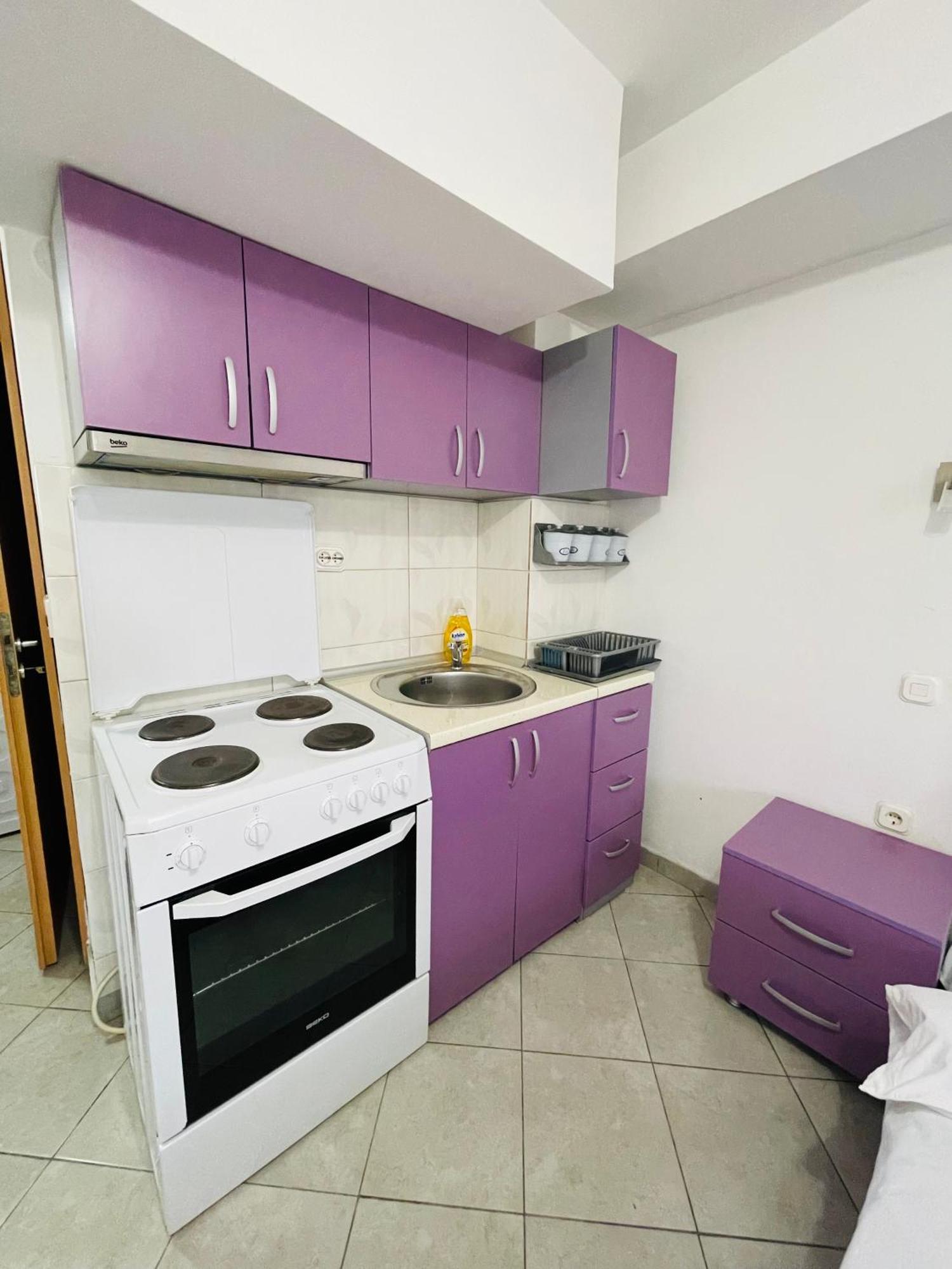 Front Beach Exclusive Apartments ستروغا المظهر الخارجي الصورة