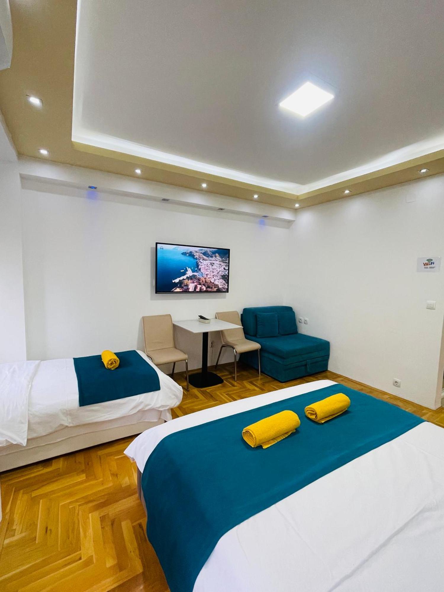 Front Beach Exclusive Apartments ستروغا المظهر الخارجي الصورة