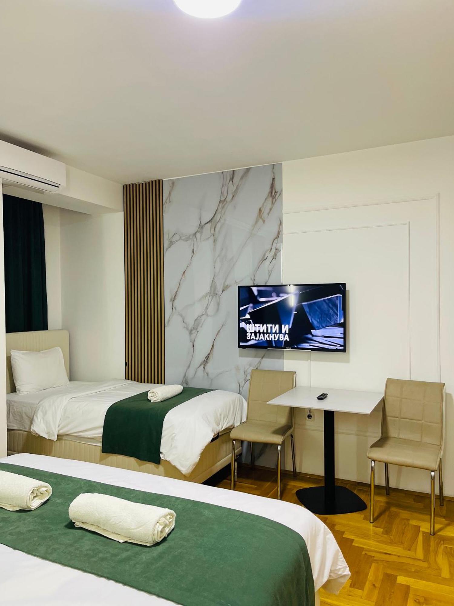 Front Beach Exclusive Apartments ستروغا المظهر الخارجي الصورة